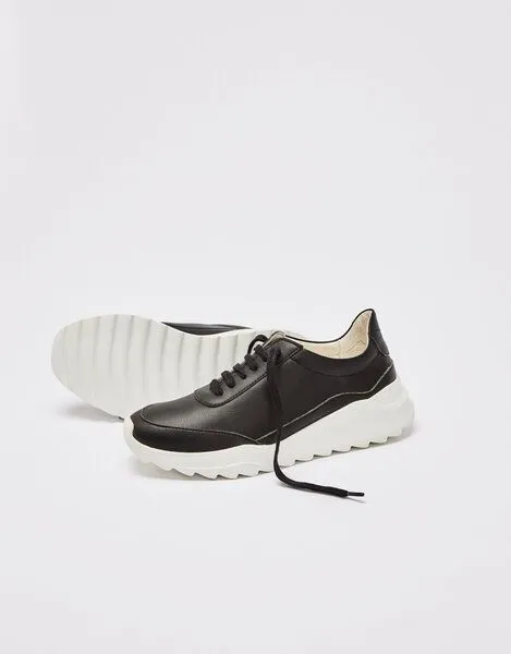 NINE TO FIVE NINE TO FIVE #florida - veganer Runner, minimalistischer Damen Sneaker, Black micro, – Produktbild 1 von 4