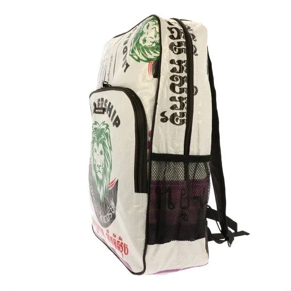 MoreThanHip MoreThanHip Laptop-Rucksack 15,6 Zoll aus recycelten Zement- oder Fischfuttersäcken - Trong, Weiß/grün - löwe, – Produktbild 3 von 4