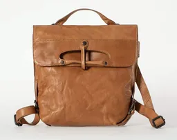 aunts & uncles aunts & uncles Grandma's Luxury Club Mrs. Mince Pie Multifunktional: Rucksack/Umhängetasche caramel – Produktbild 1 von 1