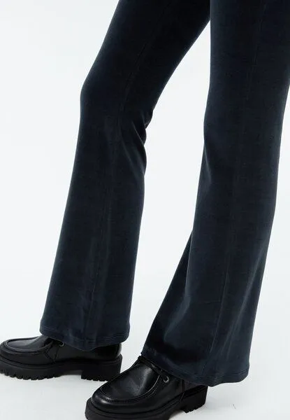 Givn Berlin Givn Berlin Samthose GBELODIE flared leg aus Bio-Baumwolle, Dusty blue, – Produktbild 4 von 4