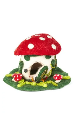 short'n'pietz short'n'pietz Feenhaus Fliegenpilz handgefilzt – Produktbild 1 von 1