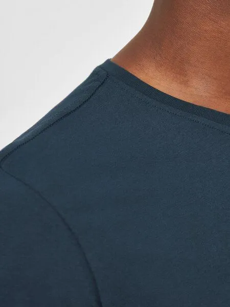 KnowledgeCotton Apparel KnowledgeCotton Apparel Herren Basic Tee "AGNAR" - GOTS/Vegan, Total eclipse (blau), – Produktbild 4 von 4