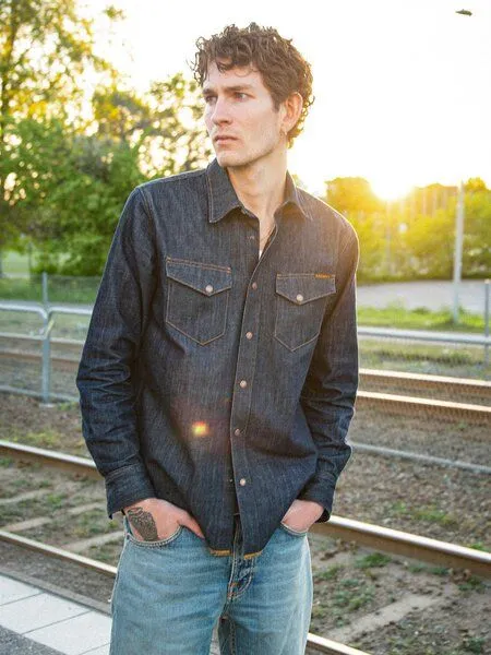 Nudie Jeans Nudie Jeans Gunnar Denim Shirt aus Biobaumwolle – Produktbild 1 von 4