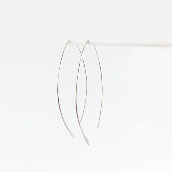 BELLYBIRD Jewellery BELLYBIRD Jewellery CREOLEN - Navette, gehämmerte Creolen in V-Form, Silber/Vergoldet/Rosé, Silber, – Produktbild 1 von 3
