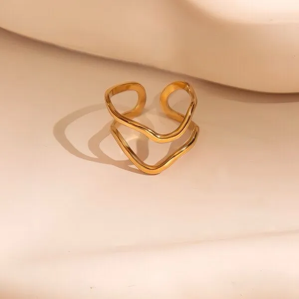 ELEKTROPULLI Größenverstellbarer Wave Double Ring von Elektropulli, Gold, – Produktbild 3 von 4