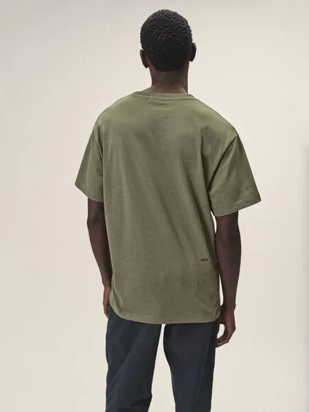 WOTE WOTE T-Shirt Oversized aus Bio-Baumwolle, Oliv, – Produktbild 2 von 3