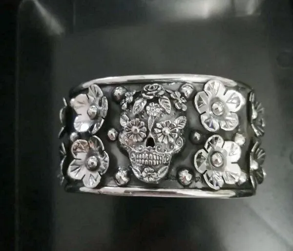 pakilia pakilia Armreif "Catrina Flor Frida" – fair gehandelt & handgefertigt in Mexiko – Produktbild 1 von 1