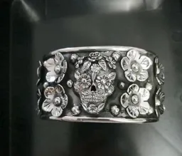 pakilia pakilia Armreif "Catrina Flor Frida" – fair gehandelt & handgefertigt in Mexiko – Produktbild 1 von 1