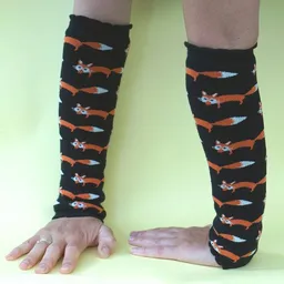 Fräulein Prusselise Fräulein Prusselise Stulpen Fuchs schwarz, bunt gemustert, beinlinge, Armlinge – Produktbild 1 von 1