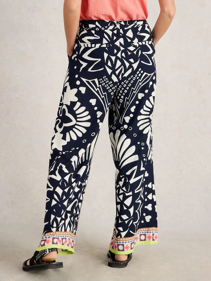 White Stuff White Stuff Hose Farah mit weitem Bein, Marineblau multi, – Produktbild 4 von 4