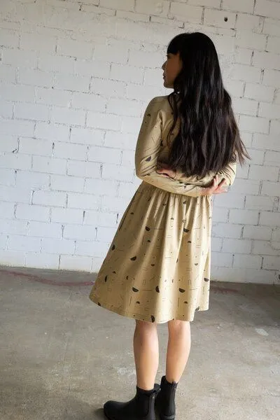 TIRALAHILACHA TIRALAHILACHA Giorgia dress with raglan sleeves, Beige, – Produktbild 2 von 4