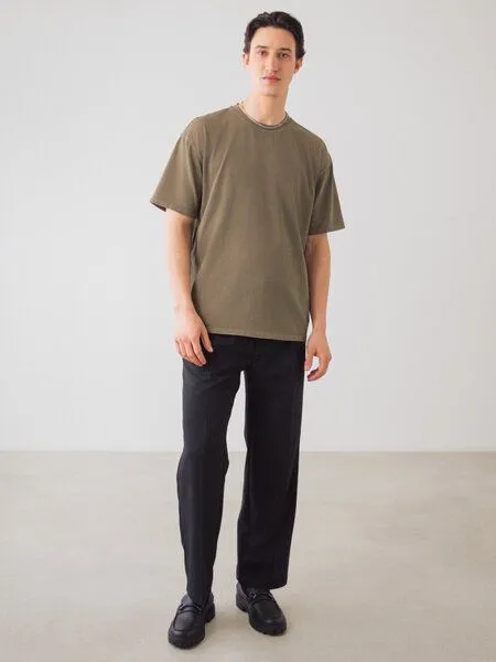 Honest Basics Honest Basics OG Shirt aus Bio- und recycelter Baumwolle, Khaki, – Produktbild 4 von 4