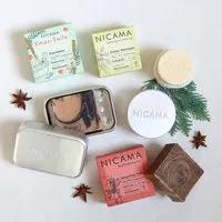 NICAMA NICAMA Plastikfreies XMAS-Naturkosmetik-Set "Fröhliche Dusche" – Produktbild 1 von 1