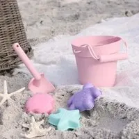 PETIKIDS PETIKIDS Silikon-Sand- und Strandspielzeug (1 Eimer, 1 Schaufel und 4 Strandaccessoires + Tragetasche), Rosa, – Produktbild 1 von 1