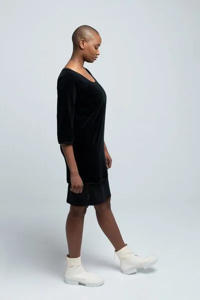 SHIPSHEIP SHIPSHEIP HELEN - Damen Kleid in Samt-Optik aus Bio-Baumwolle, Schwarz, – Produktbild 3 von 4
