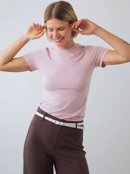Honest Basics Honest Basics Damen Slim Fit T-Shirt aus Bio- und recycelter Baumwolle, Petal, – Produktbild 2 von 4