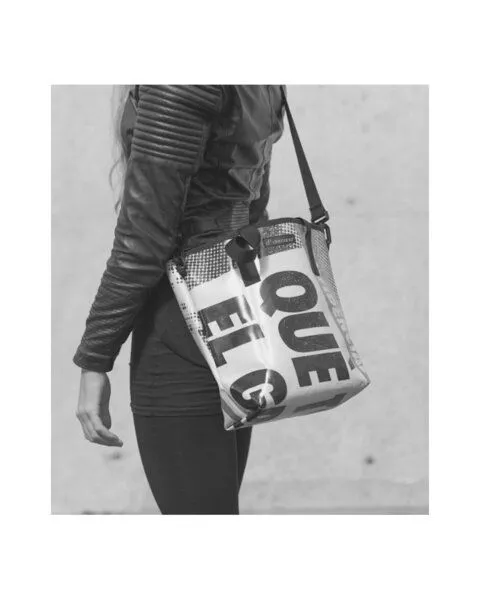 DEMANO DEMANO Tote Bag Hergestellt aus Recycelten Bannern Carmen, Lila, – Produktbild 3 von 3