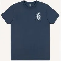 ilovemixtapes ilovemixtapes Unisex T-Shirt „Der Zweig“ – Bio-Baumwolle, Stone Washed Sage Green, Denim Blue & Black, Fair Wear, Blau, – Produktbild 1 von 1