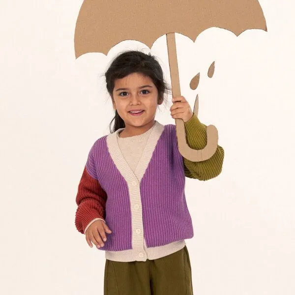 Sense Organics Sense Organics Kinder Strickjacke mit Colour-Blocking, Modell NUAKOO, Flieder-terrakotta-grüner tee melange, – Produktbild 2 von 4
