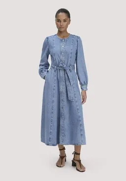 hessnatur hessnatur Jeanskleid Regular Midi aus Bio-Baumwolle und TENCEL Lyocell – Produktbild 1 von 1