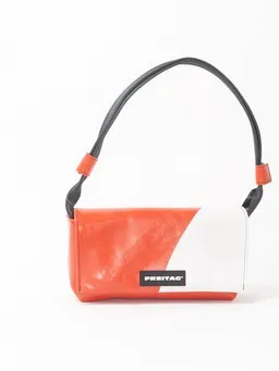 Freitag Freitag F171 LAURA - red white (000004466054) – Produktbild 1 von 1