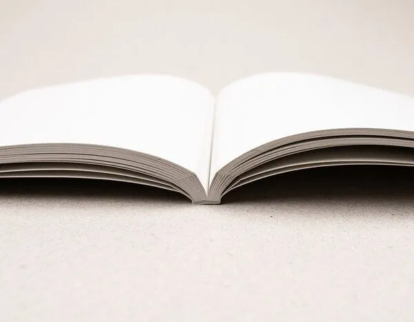 tyyp tyyp Notizbuch A5+ Softcover Magazinformat – Recyclingpapier – blanko – perforiert – Produktbild 3 von 4