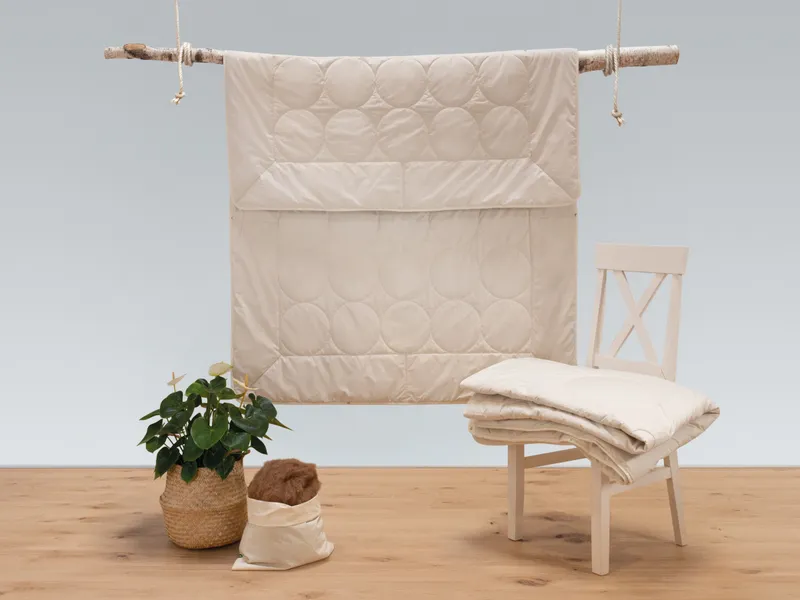 allnatura Kamelflaumhaar-Leicht-Kombi-Bettdecke "Cammello" 135x200 cm Druckknöpfe, Weiß, – Produktbild 2 von 2