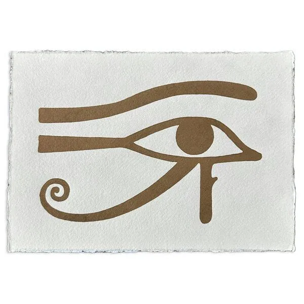 Veskor Cassiopeia Veskor Cassiopeia AUGE DES RA Symbol Hieroglyphen Linoldruck | 21 x 14,8 cm (A5 quer) | Gold auf Weiß – Produktbild 1 von 4