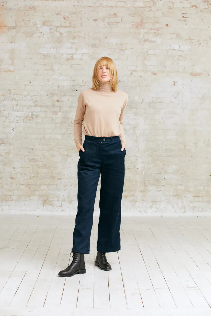 Jyoti - Fair Works Jyoti - Fair Works Damen vegan Hose Suhrutam Nachtblau, Extra dunkelblau, – Produktbild 1 von 2