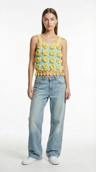 KnitToChange KnitToChange Handgehäkeltes Crop-Top mit 3D-Blüten in Mint & Gelb – Produktbild 4 von 4