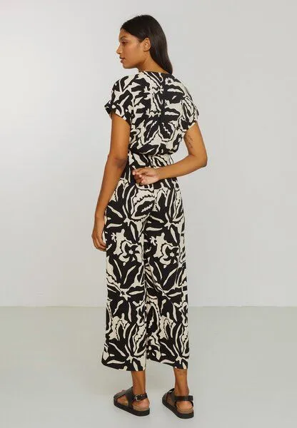 recolution Damen Jumpsuit aus LENZING ECOVERO Viskose - CASSIA BLURRY - recolution, Black (schwarz), – Produktbild 7 von 7
