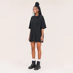 hey hey studios hey hey studios Damen Oversize T-Shirt „Essential Schwarz“ aus Bio-Baumwolle – Produktbild 1 von 1