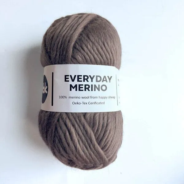 PANAPUFA PANAPUFA Merino-Seidengarn Wolle, Taupe braun, – Produktbild 1 von 1