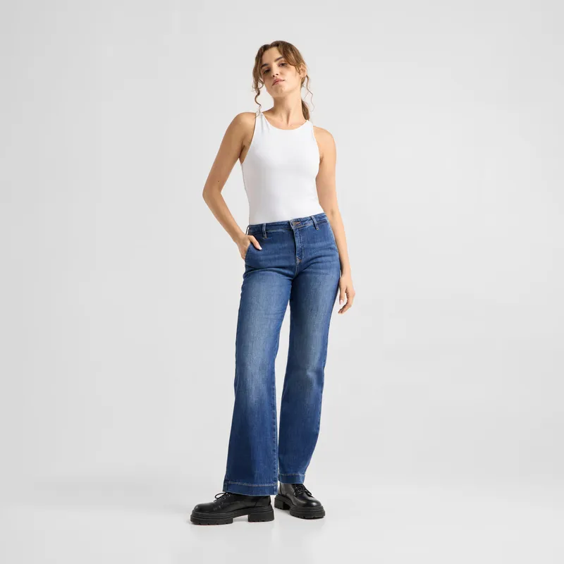 DAWN COSMA Flared Soft Denim - Chino - Vintage Blue - Vintage Blue / 32 / 32 – Produktbild 1 von 1