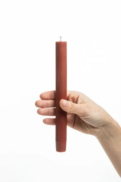 Tranquillo Handgearbeitete Stabkerzen GLUMI red 4er-Set, 20 cm - rot – Produktbild 4 von 5
