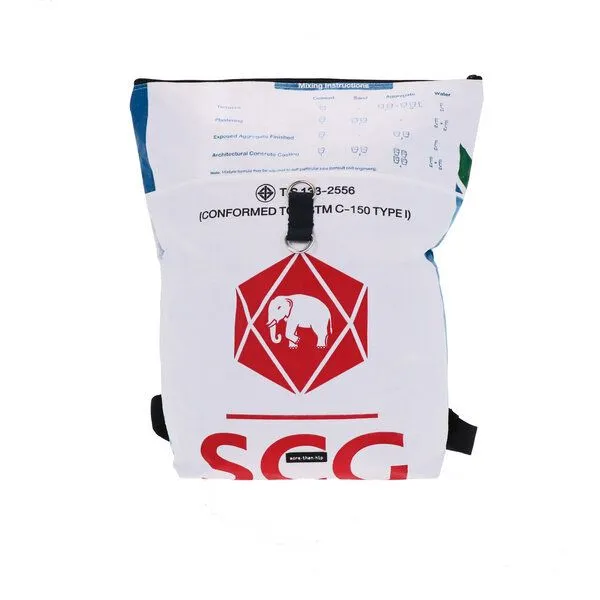 MoreThanHip MoreThanHip Rolltop Rucksack aus recycelten Zement- oder Fischfuttersäcken - Tantor, Rot - elefant, – Produktbild 3 von 4