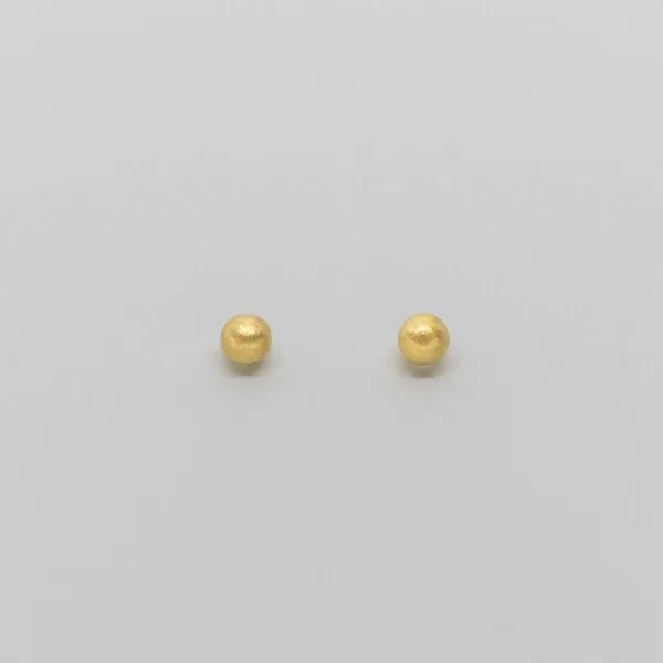fejn jewelry fejn jewelry Ohrstecker 'satin ball', Gold, – Produktbild 1 von 4