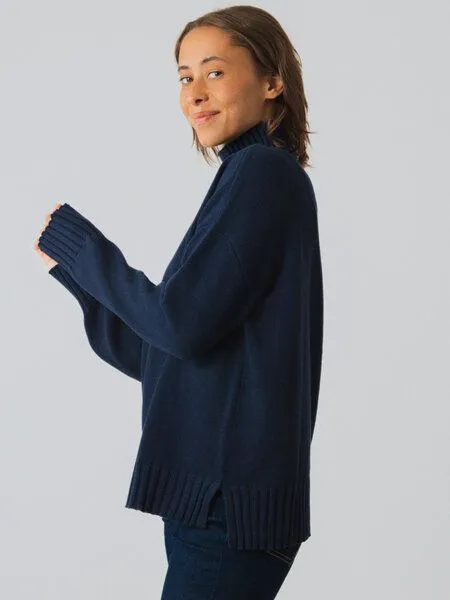 Honest Basics Honest Basics Damen Mock-Pullover aus Bio-Baumwolle, Midnight, – Produktbild 3 von 4