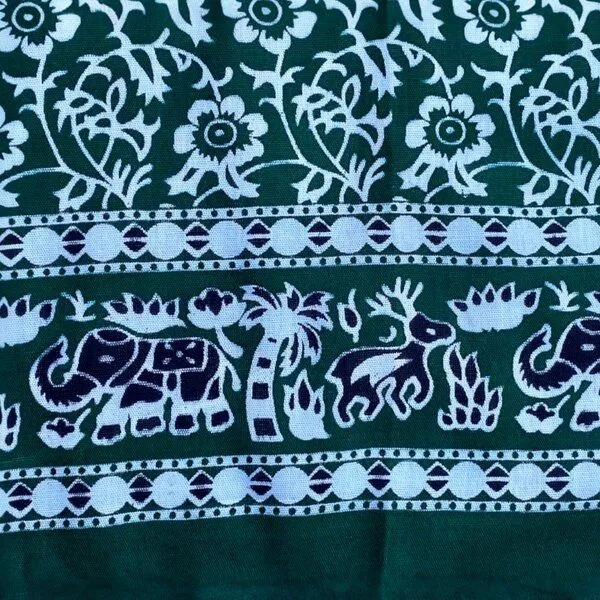 Der Lindwurm Der Lindwurm Sarong- Mandala, Dunkelgrün (rosa mandala), – Produktbild 3 von 3