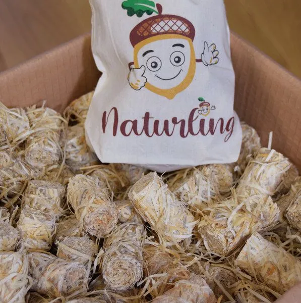 naturling naturling Holzwolle Anzünder gewachst 2,5kg - ca. 200 Anzünder - mit Vorratsbeutel – Produktbild 3 von 8