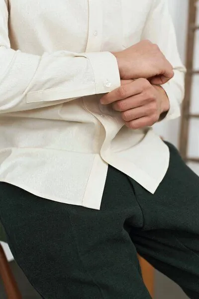 About Companions About Companions Klassisches Hemd SIMON aus Eco Silk, Beige (ecru), – Produktbild 3 von 4