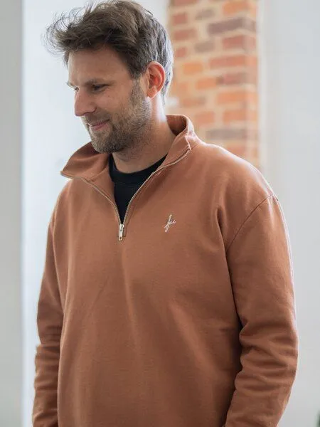 FUXBAU FUXBAU Männer fux Half Zip Sweater, Karamell, – Produktbild 1 von 4
