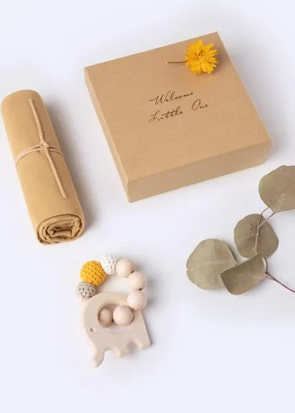 NoniKids Berlin NoniKids Berlin Geschenkebox Petit Animals honig GOTS & Bio – Produktbild 7 von 8