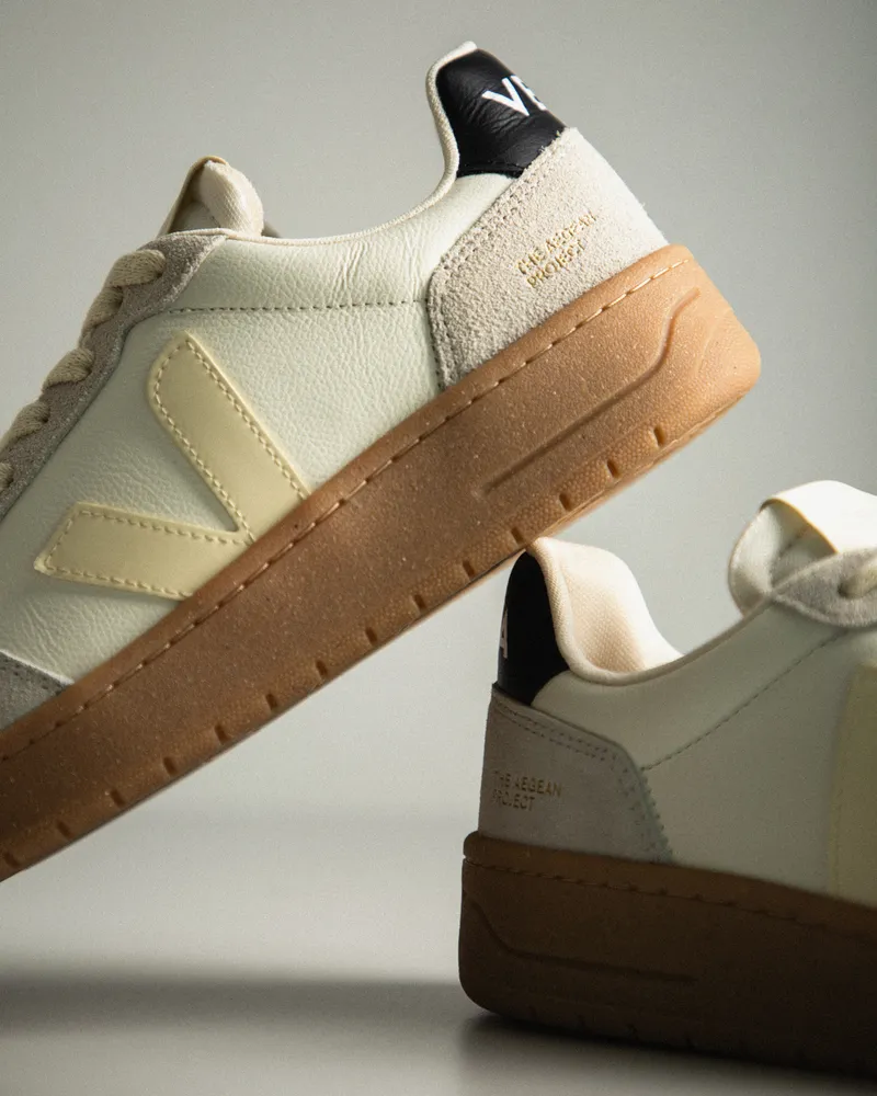 Veja Veja V-82 Leather, Pure calcaire / black, – Produktbild 2 von 2