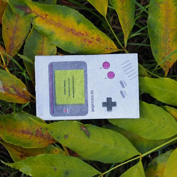 paprcuts paprcuts RFID Kartenhalter, Game boy (grau), – Produktbild 3 von 3