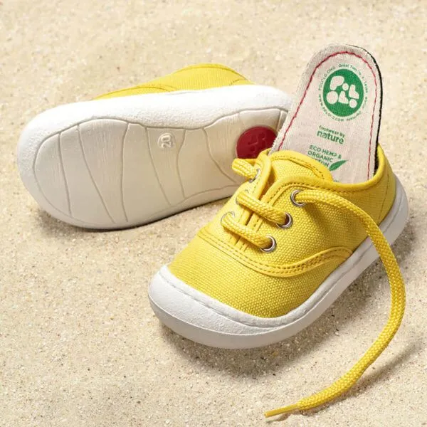 Pololo Pololo leichter Sommersneaker "Pepe" aus Baumwolle (Bio kbA), Größen 20-27, Gelb, – Produktbild 2 von 4