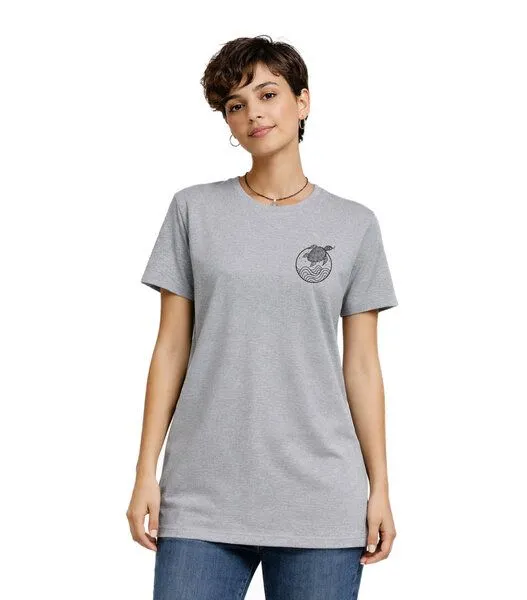 vis wear vis wear Schildkröte zwischen Ozean und Wellen – Unisex Recyceltes Tee, Grau, – Produktbild 1 von 3