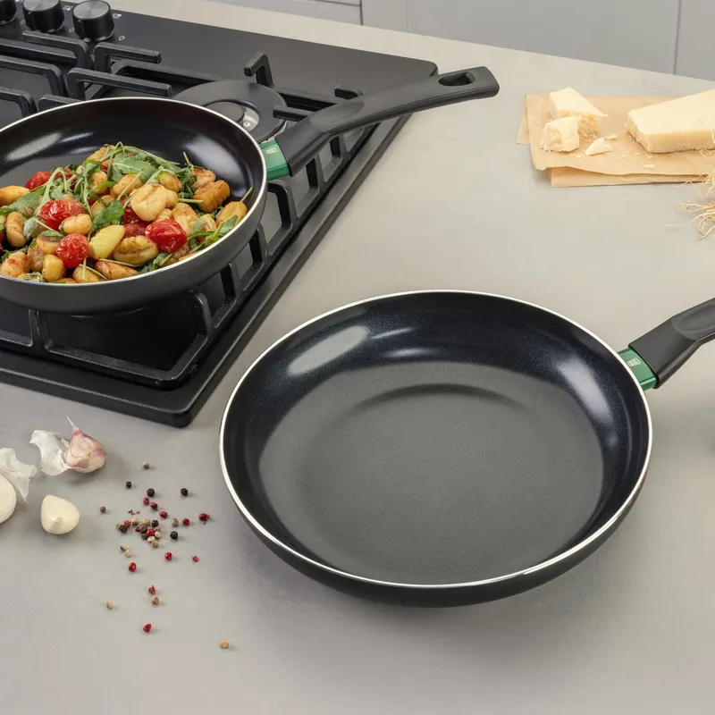 Chefkoch trifft Fackelmann Chefkoch trifft Fackelmann Pfannen-Set "Bielefeld", Keramik, antihaft, 24+28cm, 2-tlg. – Produktbild 2 von 2
