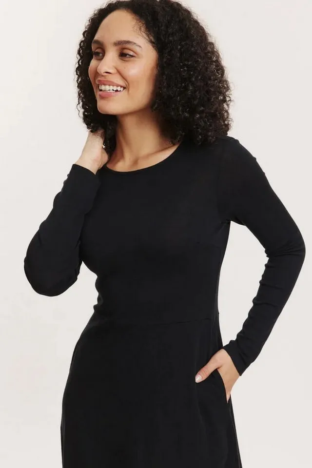 Tranquillo Tranquillo Jerseykleid Damen Moonii Wolle-Baumwoll-Jersey tailliert schwingender Rock Taschen (Einzelteil) Langarmkleid weich, warm & atmungsaktiv, feminine Taillierung, Schwarz, – Produktbild 3 von 5