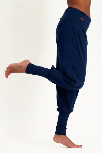 Urban Goddess Urban Goddess Weite Yoga Hose Devi, Midnight (dunkelblau), – Produktbild 2 von 4